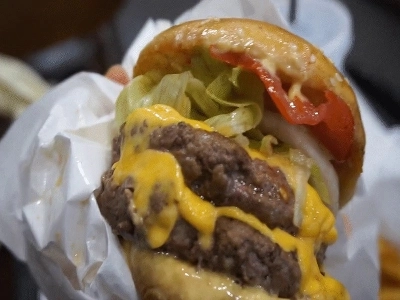 Mom’s Touch が Cyburger の 1 つのツールであると考えている人が多いのは悲しいことです。jpg