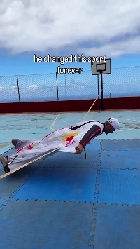 (SOUND)ウイングスーツ飛行中に高度を上げるために開発された装置