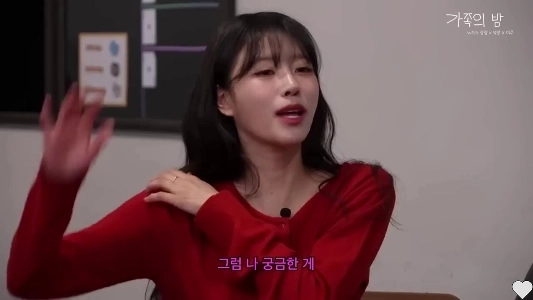 (SOUND)結婚式の前後の夜について話す既婚男性