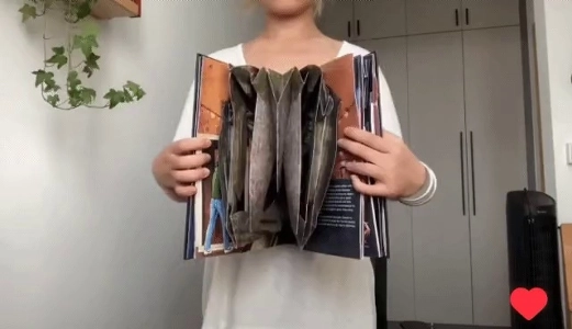 地理はホラーなポップアップブックです