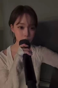 (SOUND)ジョングクの除隊日、ウィンターはラバンをつけて太陽の末裔を歌いました。