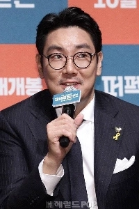 チョ・ジヌンは芸能人でも歯に衣着せぬ発言が多すぎる。