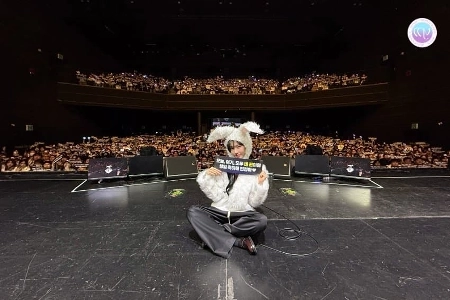 ウィンターが誕生日パーティーで歌った曲の歌詞