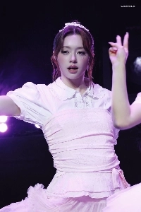 (SOUND)フィフティフィフティ ムーン シャネル