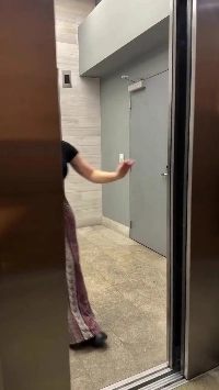 (SOUND)これは本当にセクシーな爆弾ボディです