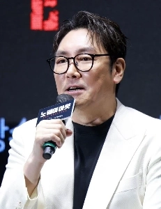 ??? : 俳優チョ・ジヌンが引退した。