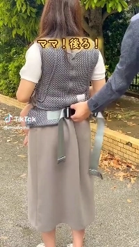 (SOUND)日本の衝撃的な赤ちゃんの母親を狙った犯罪