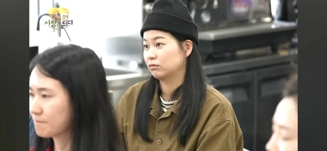 ペク・ジョンウォン：海外に行ったことないですよね？ふふふ