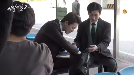 (SOUND)チョ・スンウは後輩のアドリブのせいで撮影に集中できない。