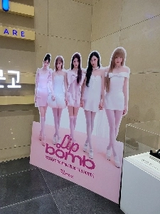 この人たちは誰ですか?