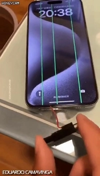 iPhoneの画面を自分で修理する方法