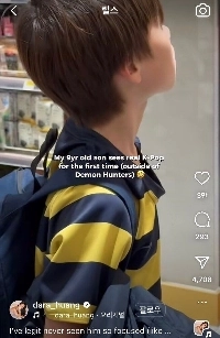 カデホン以外の本物のKPOPを初めて見た9歳の少年