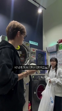 (SOUND)ランドリールームで偶然出会った日本人女性とデート。