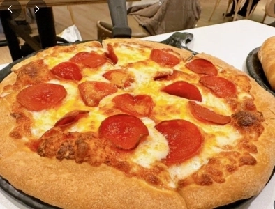 釜山で一番のチェーンレストラン、ジェモ・リーのピザだそうです。jpg