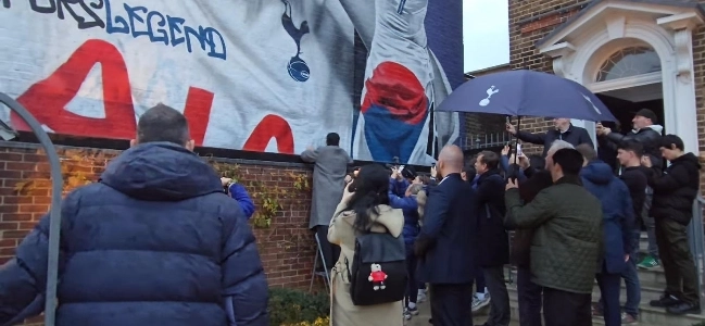 ロンドンのトッテナム。ソン・フンミンの壁画完成