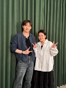 河源大学シルエット学科卒業生による即興デュエット