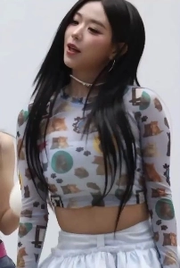 ヘビークロップトリプルS キム・チェヨン