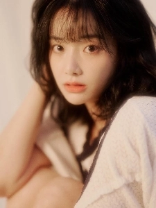 元エイプリル・ヒョンジュ