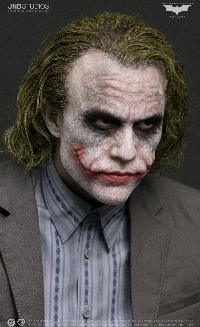韓国のフィギュア会社が作った『ダークナイト ジョーカー』