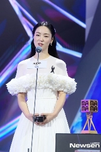 女優さんも実物を見て記者は普通だったというレビューを残している。