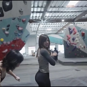 (SOUND)頑張った女性のヒップアップレベル。