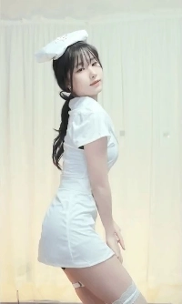 ストリーマー クムフィ ナース コスプレ