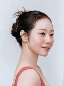 おそらく女性芸能人の中で一番勉強している女優でしょう。