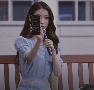 IU、チャットウィンドウのコミュニケーション論争に反論