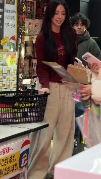 (SOUND)【ITZY】ITZYユナ、公演後ドン・キホーテに出演