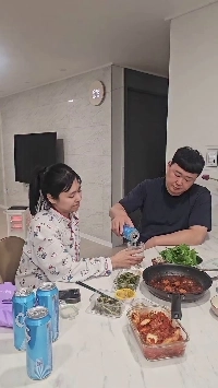 (SOUND)これは最近人気のミームですか？