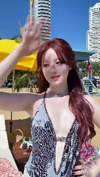 (SOUND)シュファの肌は白人よりも白いです。