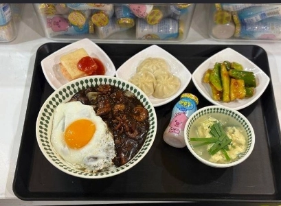 一方、イ・ヨンボクシェフの近況は