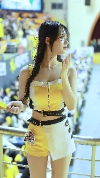 (SOUND)天然乳認定を強要される乱暴に飛び跳ねるお姉さん