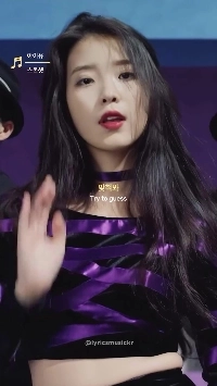 (SOUND)IU 33周年 23周年 10周年再セクシー全身動画.JPG