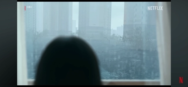 19日に公開予定のNetflixの新作映画『ザ・フラッド』の先行公開映像から物議を醸した。