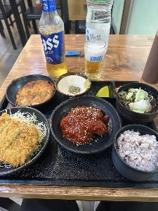 江南駅 世界の不思議とんかつ定食