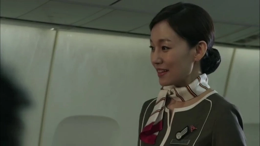 (SOUND)ホン・ソクチョンは女好きの女性役を演じる。