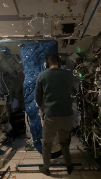 (SOUND)宇宙飛行士が寝るとき