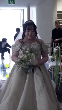 (SOUND)32歳の日本人女性の熱い結婚式のシーン.mp4