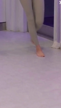 (SOUND)女優パク・ミニョン、フライングヨガ、タイトなレギンス、お尻のYゾーンフィット