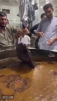 (SOUND)カレースープのビッグサイズトッカルビ