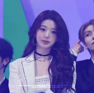 (SOUND)[Ive] チャン・ウォニョン、自身の写真を通じてIveを発見