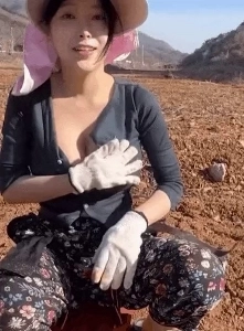 農業復帰を誘う田舎娘の肉体。