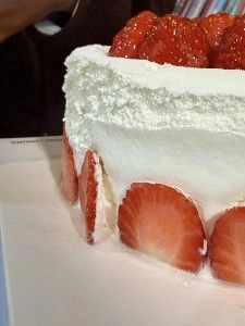 コスト削減の兆しが見えるトゥース・レ・ジュールのケーキ