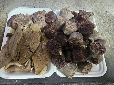 小さい盛り合わせのサンデーは7,000ウォンですが、量が多くて驚きました。