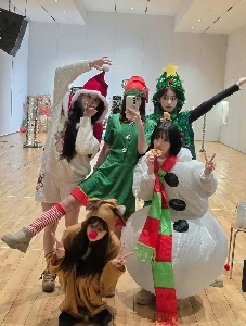 Le Seraphim キム・チェウォン Instagram