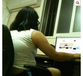 女子小学生の平均的な後ろ姿