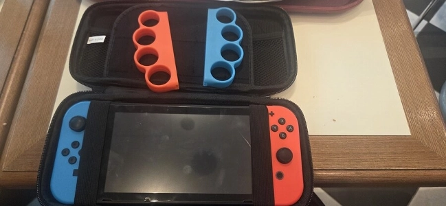 空港の手荷物検査がスイッチのせいで封鎖されてたははは