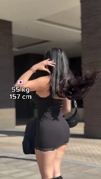 157センチ55キロの女の子のミニドレスの背面図