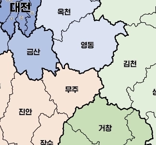 4つの県に隣接しているため、独特の方言が残る地域です。JPG